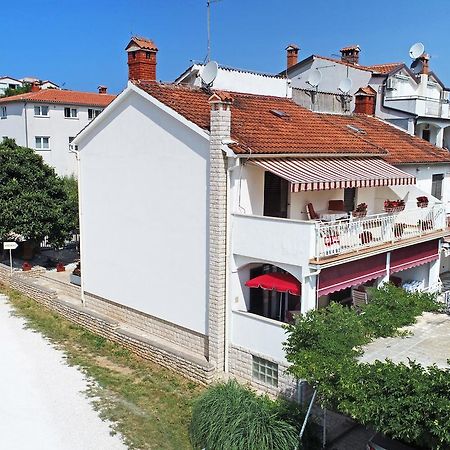 Apartment Sambris No 1 Vrsar Bagian luar foto