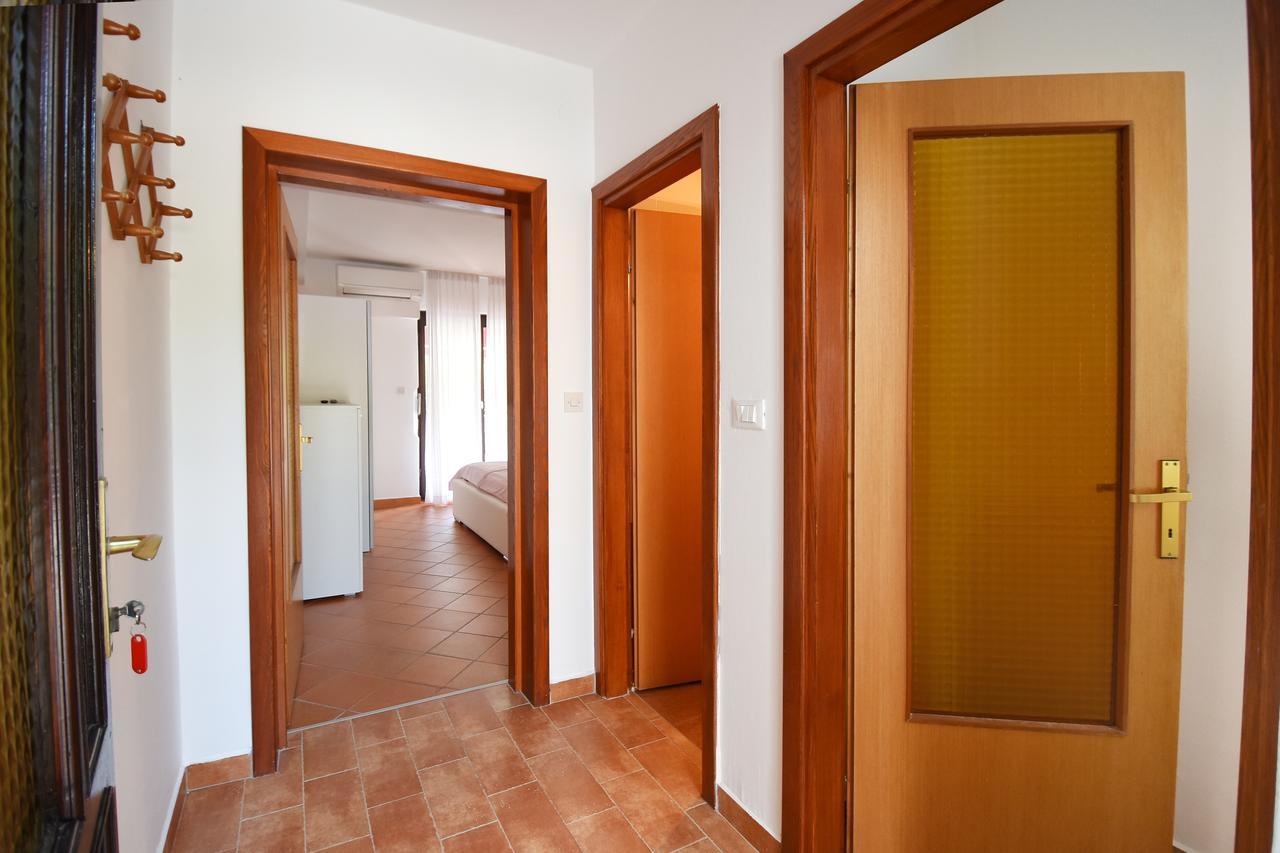 Apartment Sambris No 1 Vrsar Bagian luar foto