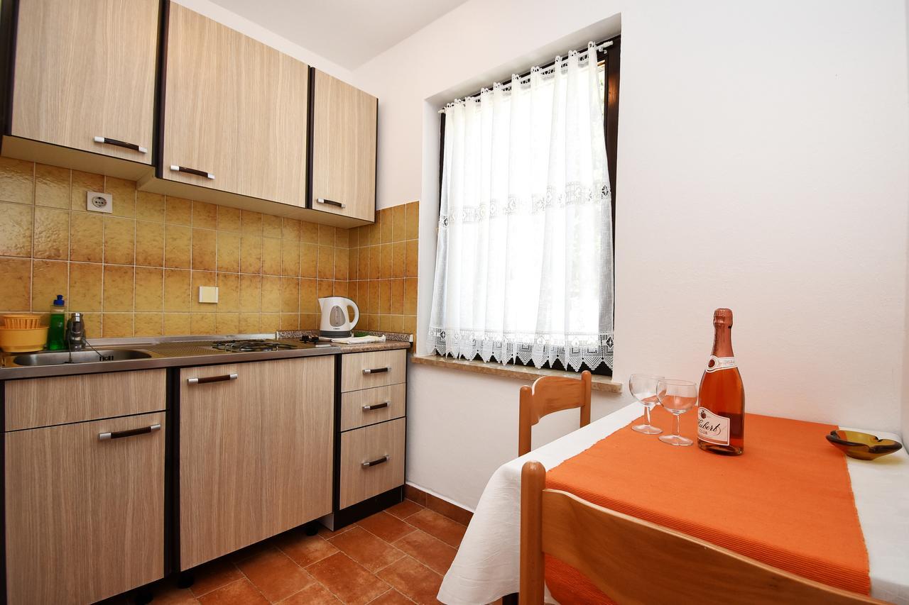 Apartment Sambris No 1 Vrsar Bagian luar foto